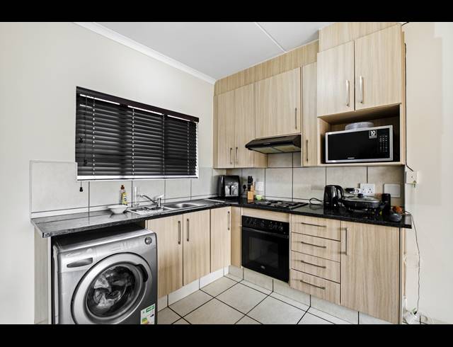 2 BEDROOM APARTMENT FOR SALE IN BARBEQUE DOWNS